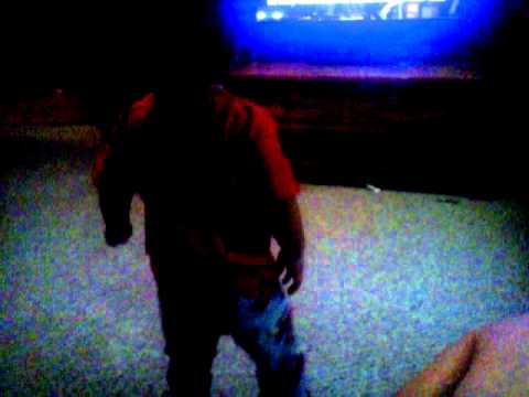 maxxie dancing to Justin Bieber.