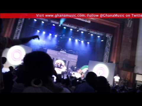Shattta Wale & Davido - Performance @ Ghana Meets Naija 2014 | GhanaMusic.com Video