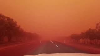 preview picture of video 'Dust storm between Charleville & Quilpie 20/02/2018'