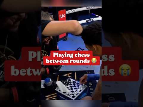 BKFC fighter was playing chess between rounds right before stopping his opponent