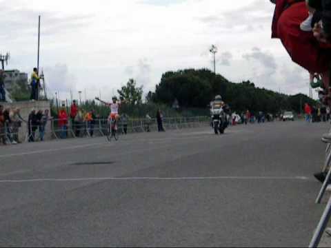 by Mauro Andolfo _ Gara Ciclistica -Allievi Toscana _ Massa 16.05.2010.wmv
