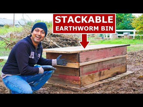 You Haven't Seen a Stackable Worm Bin Like this Before Video