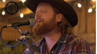RED SHAHAN &quot;Long Way to Fall&quot; (Live from Luckenbach, TX) #JambulanceSessions