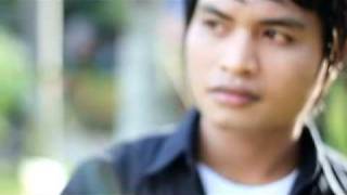Download lagu 1 Atap 2 Cinta mp3 Download lagu 1 Atap 2 Cinta mp3