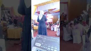 Download lagu Luar biasa sekali suara nya,,,Wajah kekasih Live cover by Niken anjani mp3