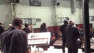 Luther Barnes & Family-You Keep On Blessing Me