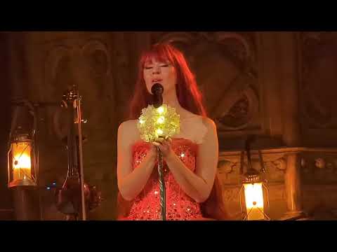 Auri at Union Chapel, London. Desert Flower.15.09.25