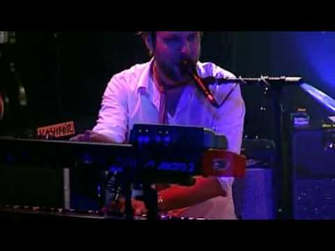 16 Mon in Love, Daddy in Space - Kashmir (Fabchannel Live)