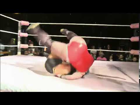Ivelisse Snapmare Roundhouse Kick