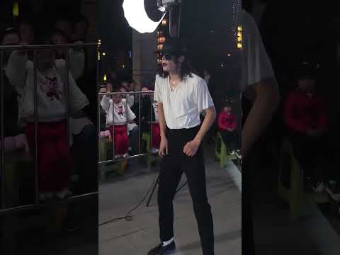 Blood on the Dance Floor - Chinese Michael Jackson street dance performance