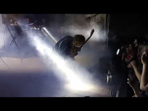 Kristina deal with her demons (Kadebostany live 18/05/2019)