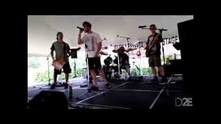 D2E Overexposed Tour Moments: "Lupinara" (Live)