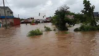 preview picture of video 'Banjir bandang di Mamuju'