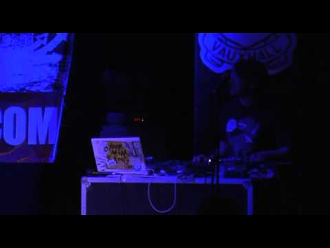 DJ SWITCH - DMC Champion live at Vauxhall UK Beatbox Finals 2011