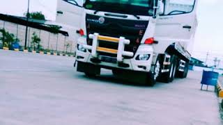 Download lagu story wa hino 500 mp3