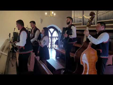 Muzykalni - Pozdrawiam Ciebie Matko - (Ave Maryja)