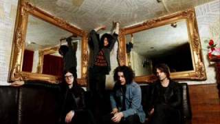 The Dead Weather - So Far From Your Weapon