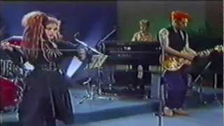 ALASKA Y DINARAMA - TORMENTO  (en directo TV)