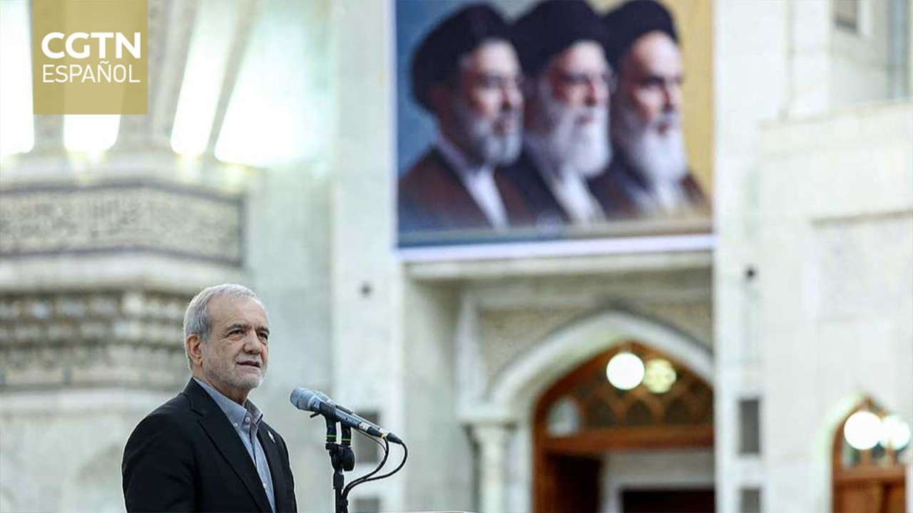 Irán libra guerra económica, militar y de seguridad "total", afirma su presidente Masoud Pezeshkian