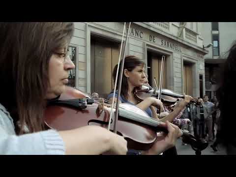 Som Sabadell flashmob-BANCO SABADELL (Óda na radosť)