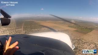 preview picture of video 'Cessna 206    On Left base for runway 14 Landing  at MMSP Watch In HD'