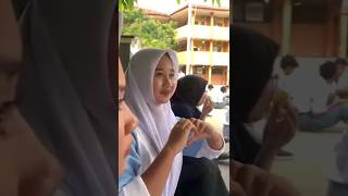 Download lagu Cewek cantik Anak Sekolah Lope lope bikin baper #masasekolah #masasmk mp3