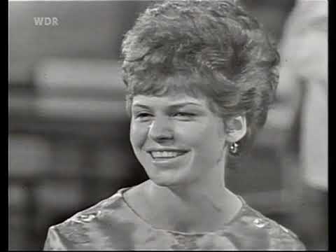 Manuela - SCHULD WAR NUR DER BOSSA NOVA ( mit Fernsehansage)