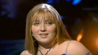 CELTIC WOMAN — Last Rose Of Summer (Intro) / Walking in the Air - Chloë Agnew