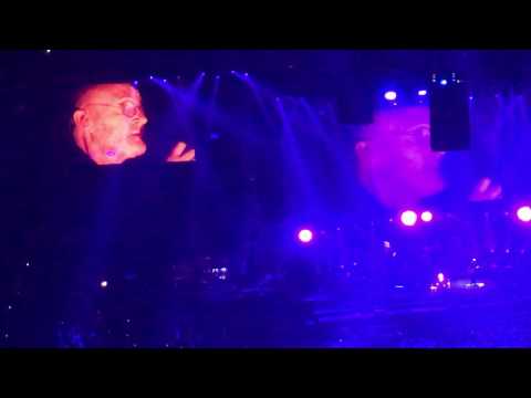 Phil Collins - In The Air Tonight, Lanxess Arena Köln 11-06-2017