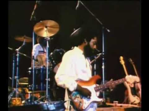 Melody Makers - What A Plot (Live At Reggae Sunsplash 1983)
