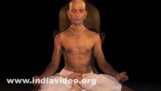 How to Do Padmasana - Yoga Lotus pose