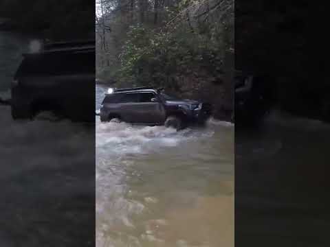 Overlanding 5th Gen 4-Runner Crazy River Crossing