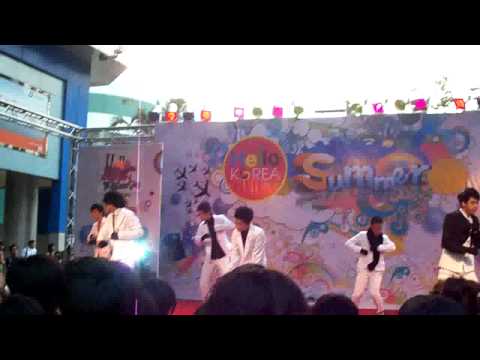 Good NIze (GNz) cover 2pm at Hello Korea By  MBK (5 March.2011)