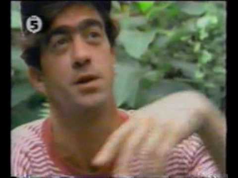 R.E.M. 1992-10 - Pop, Tele 5, Grünwald, Germany [Feature surrounding the ‘Automatic' release]