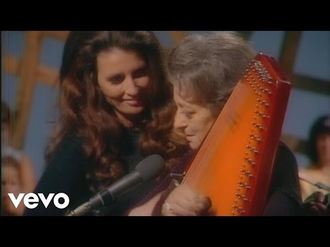 Johnny Cash - Introduction to the Carter Family (Live in Denmark)