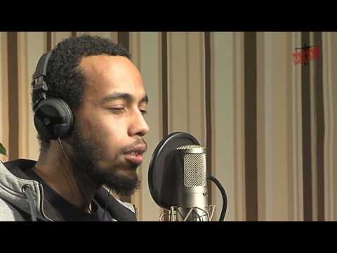 AMEWU: "Einzelkampf" & "..." - Tapete Late Night (S2/F1) - 4/8