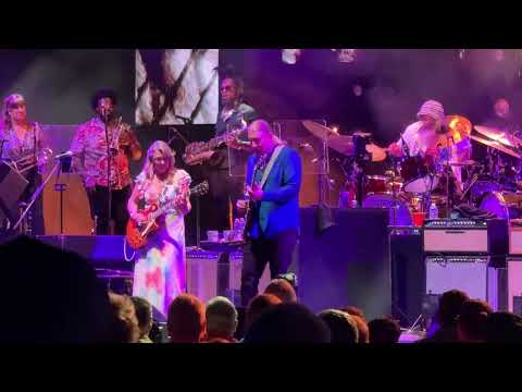 Tedeschi Trucks Band “Stand Back” with Reese Wynans 10/15/25 Franklin, TN