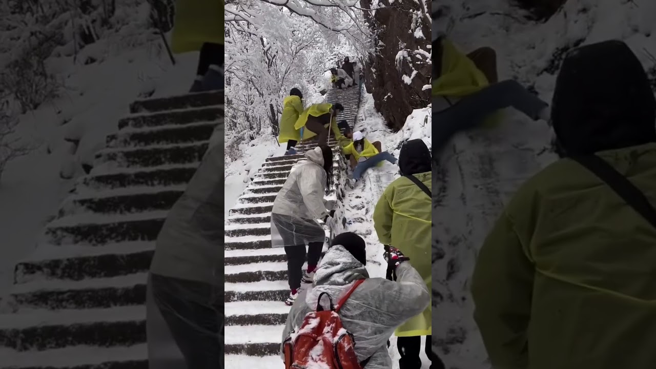 Be careful in winter #asmr #fyp #winter#satisfying #interesting