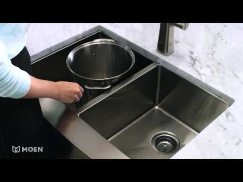 download lagu mp3 mp4 Spotlight Apron, download lagu Spotlight Apron gratis, unduh video klip Spotlight Apron