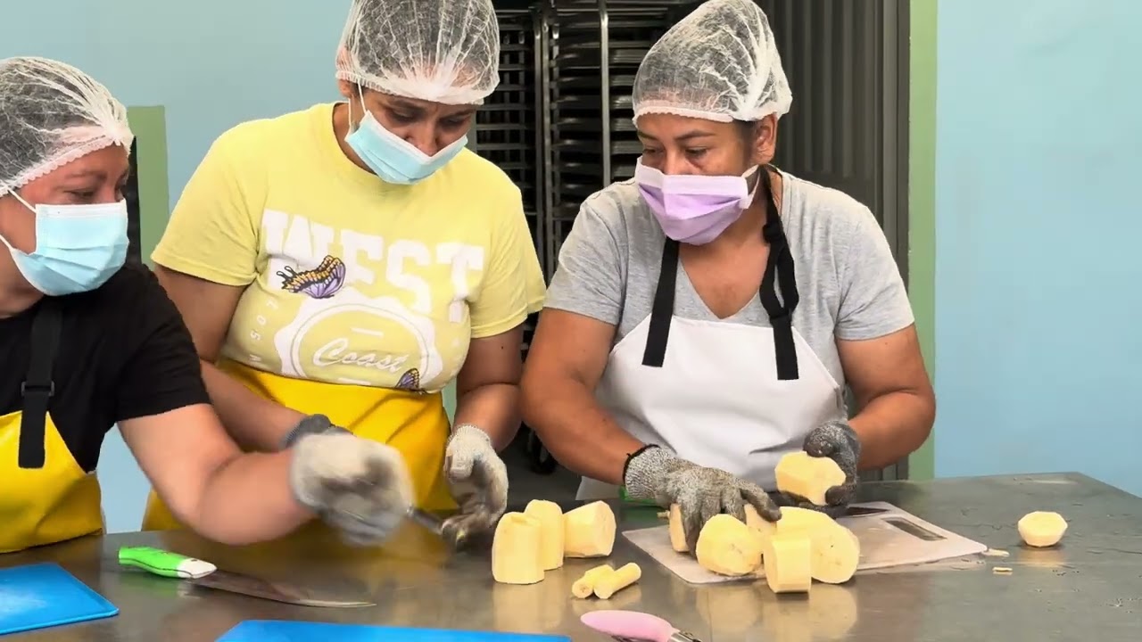 preparing Hawaiian tostones