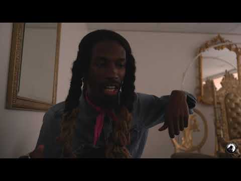 YUNGLILLORD - SHE LOVE ME, SHE LOVE ME NOT (PROD. BY BRANDO HEAT)