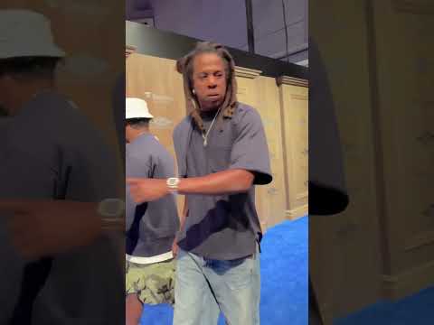 Jay Z attends 40/40 in New York City #jayz #hiphop #fanatics