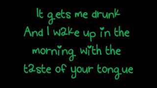 3OH!3 ft. Ke$ha - My First Kiss + Lyrics