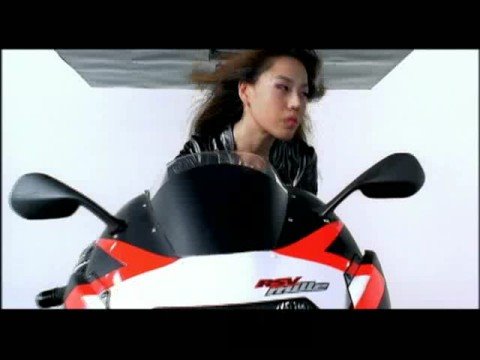 PERRY - GET READY M/V