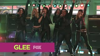 Video thumbnail of "GLEE - Full Performance of ''Start Me Up/Livin' on a Prayer '' from "Never Been Kissed""
