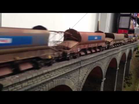 66709 in new medite livery on autoballasters