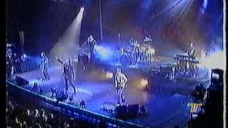 LA LEY - CIERTOS  CIVILES -  Concierto telehit en Mexico 2005.mpg