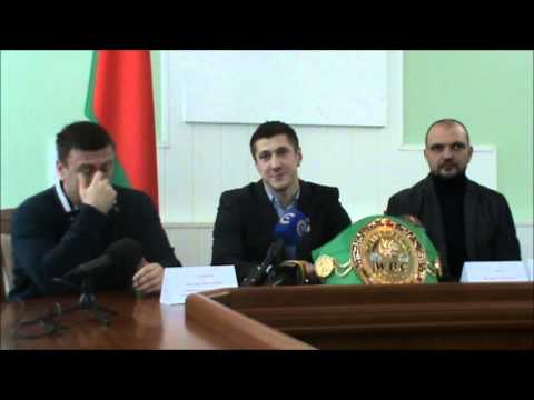 Гуркоў адказвае на пытанне журналіста па-беларуску