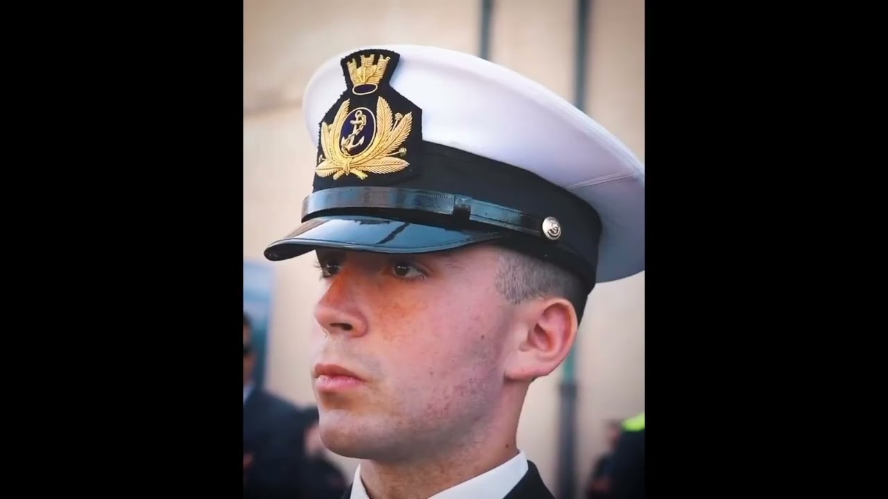 IL MINISTRO GUIDO CROSETTO SALUTA LA PARTENZA DELLA NAVE AMERIGO VESPUCCI DA GENOVA