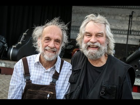 Frank Baier und Klaus der Geiger singen: "Der Traum vom freien Menschen"